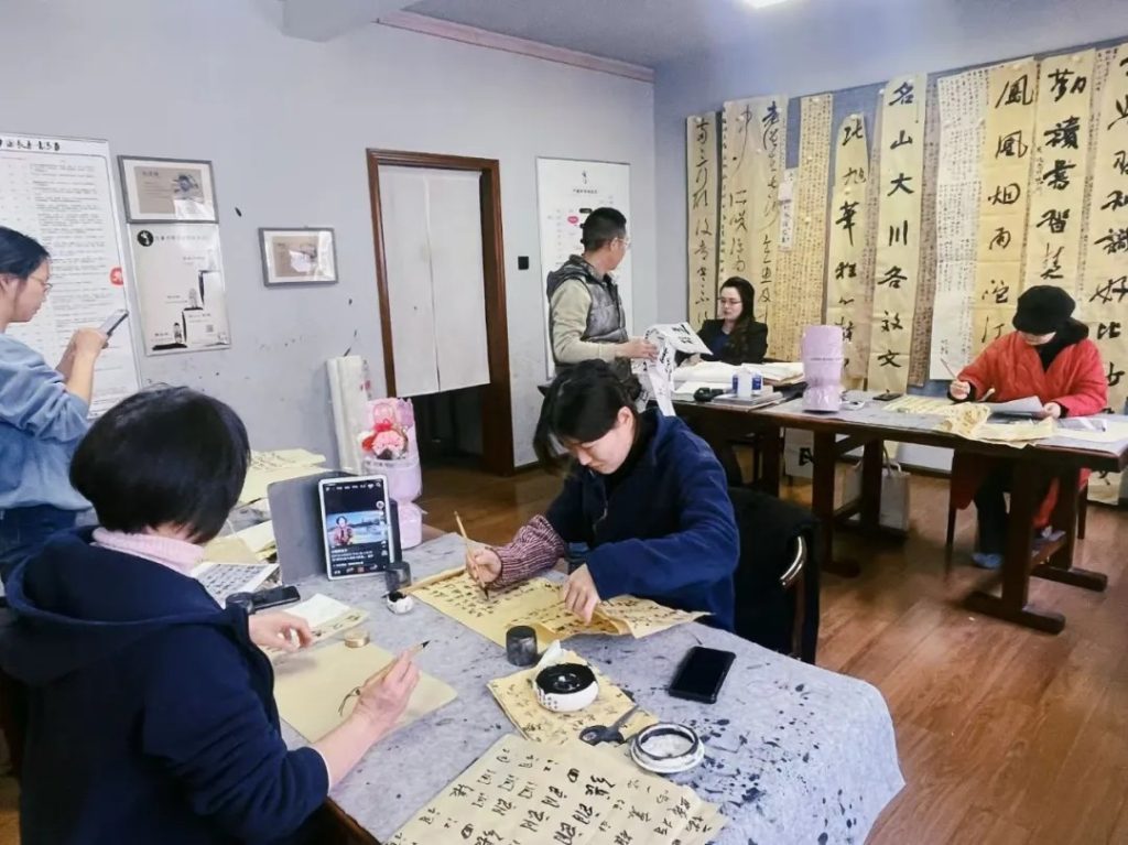 古墨书院四位学员入展和入选丨“不到潇湘岂有诗——诗词里的湖南”主题创作湖南省女书法家书法作品巡展